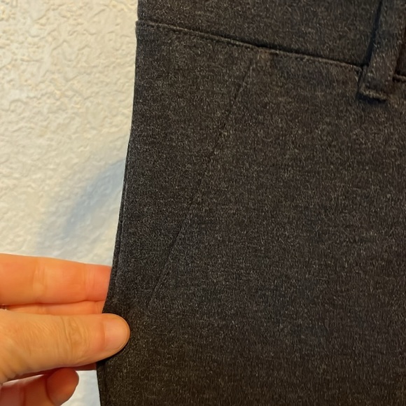 BETABRAND ~ Women’s Charcoal Dress Pant Yoga Pants Medium Petite - Picture 3 of 6